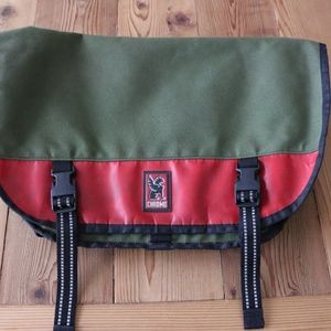 Chrome Mini Metro Messenger Bag